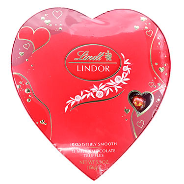 Lindor Valentines Milk Chocolate Candy Truffle 13ct Heart Box 